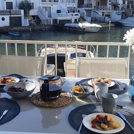 Casa Blue Port Banyuls Empuriabrava Villa Exterior photo